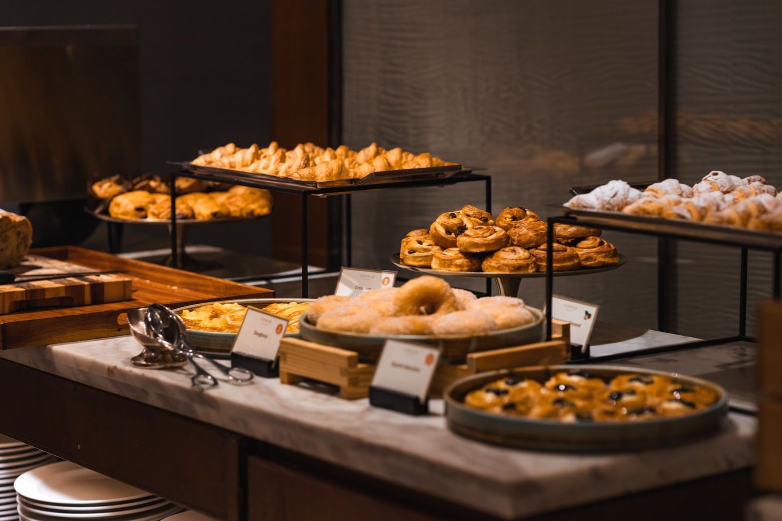 Cafe@2 at Conrad at Hilton