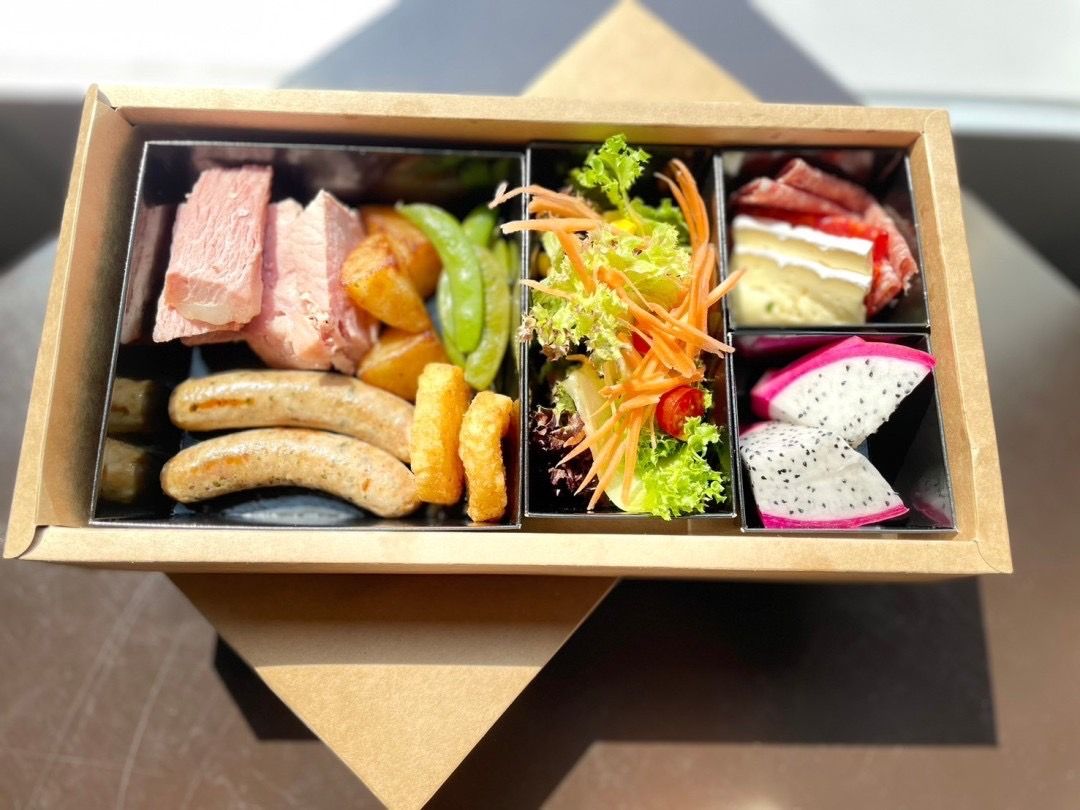 Western Lunch Box