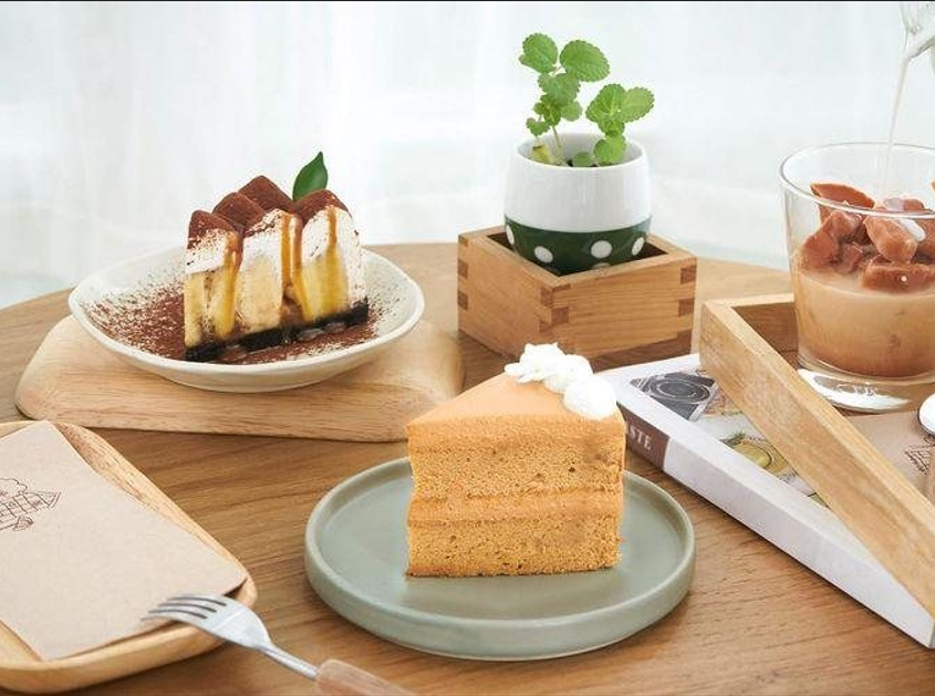 Homemade Bakery Box
