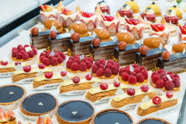 Surprise Pastry Box